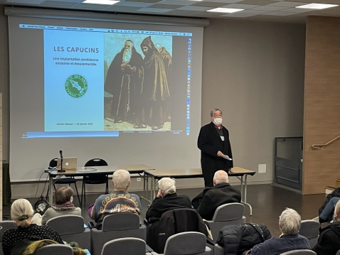 Jean-Pierre Coudray présente la conférence